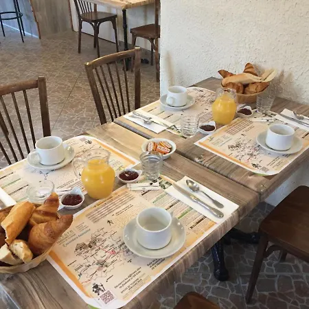 De L'abbaye Hotel 2*
